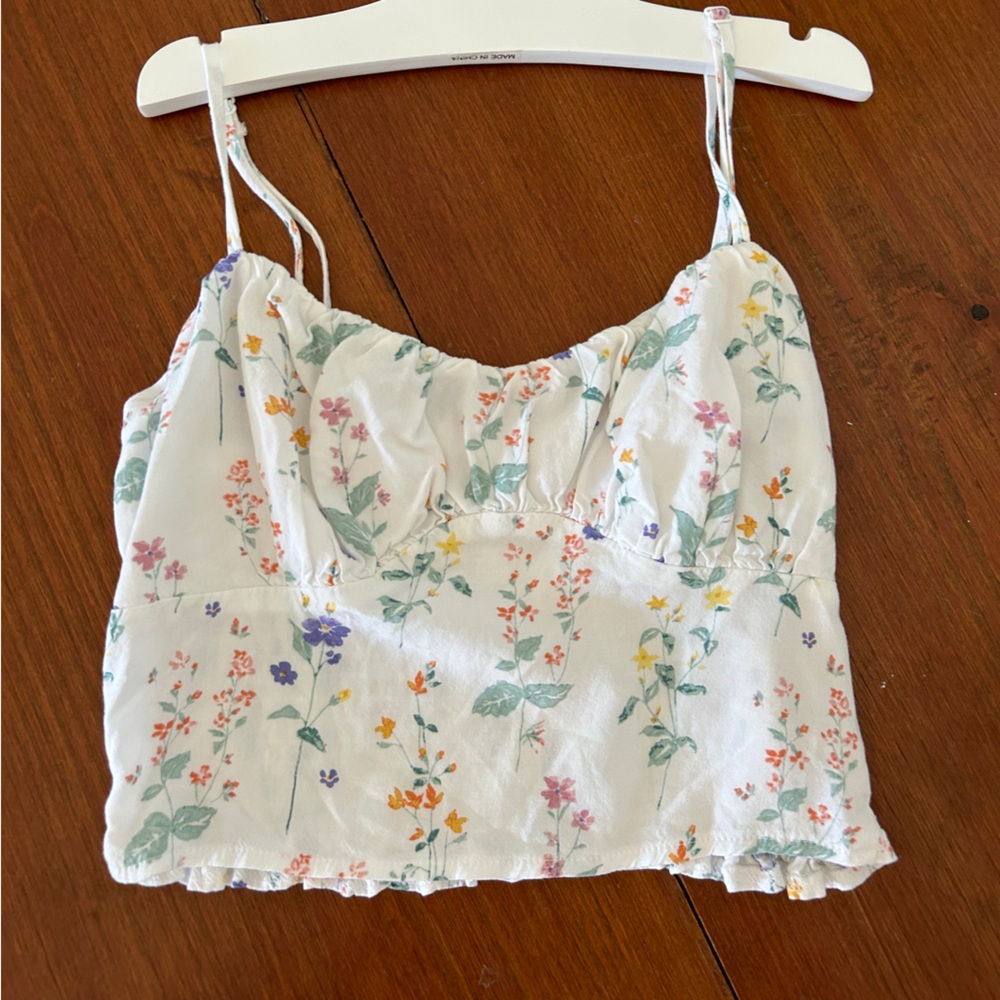 SMALL American eagle crop top flowers SOO CUTE